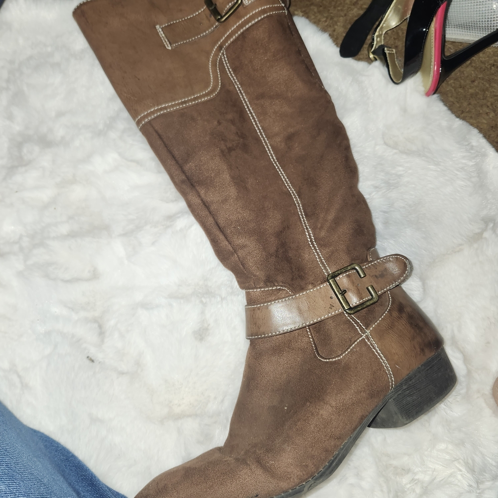 Elegant Brown Suede Knee-High Boots